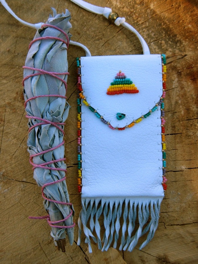 Rainbow pyramid medicine pouch