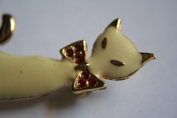 Vintage Cat Brooch Pin Red Rhinestones Costume Jewelry