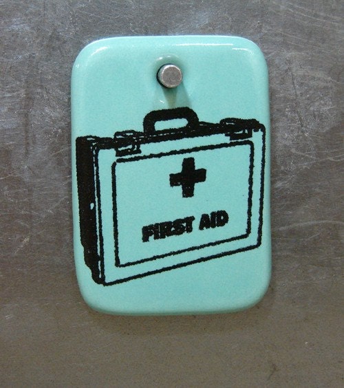 tab first aid (blue green)