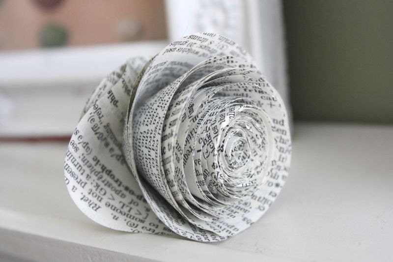 paper roses. repurposed dictionary.  large. set of 5