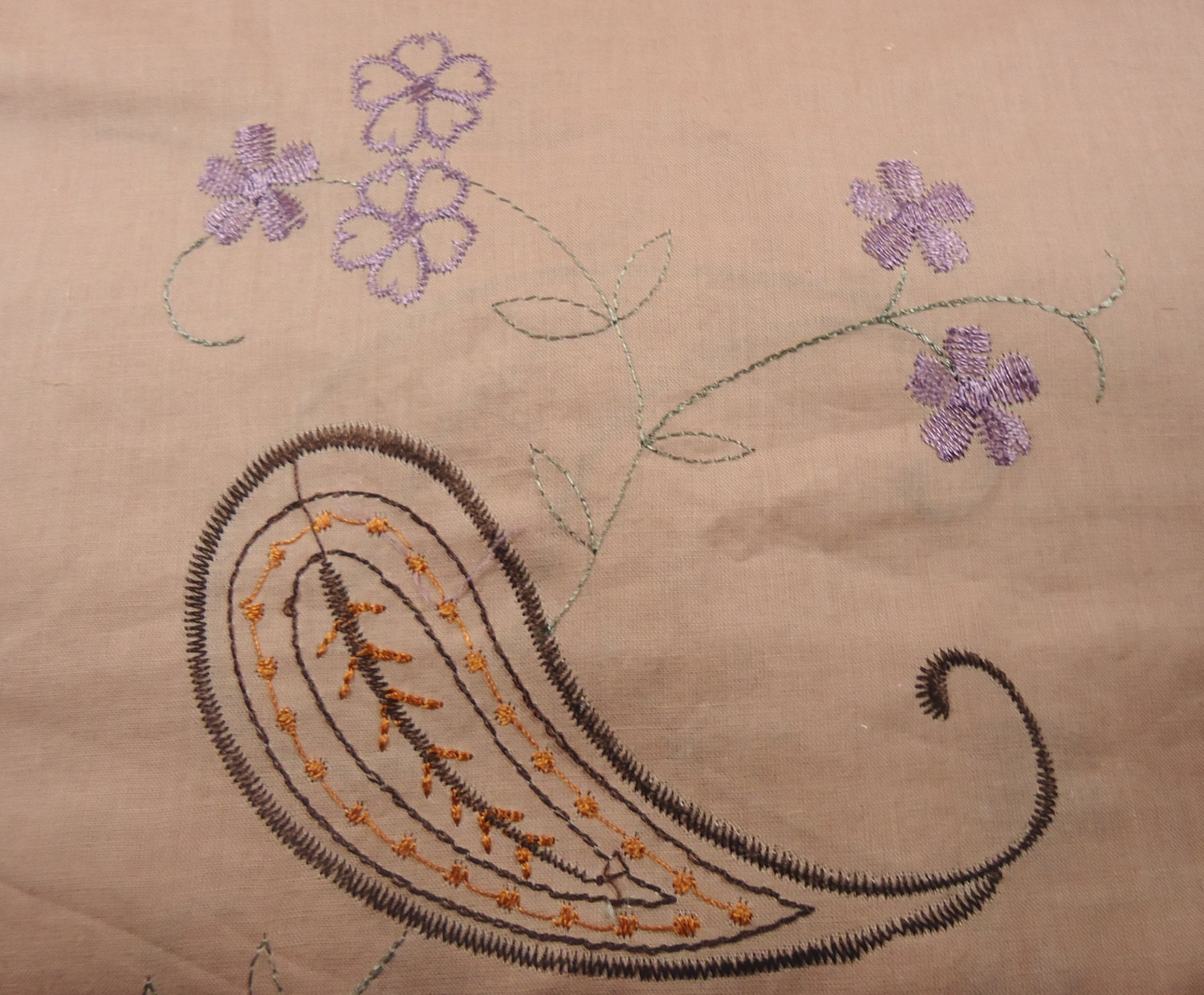 Fabric piece - pink paisley embroidered - 5 X 8 INCHES (13 cm x 20 cm)
