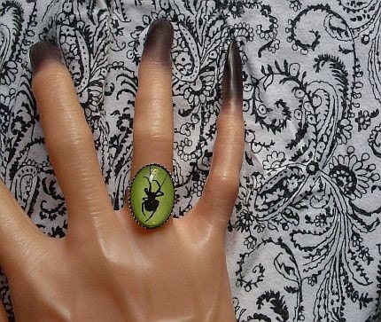 My Lovely Black Widow Silhouette Ring