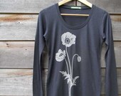 Organic Womens T shirt with Poppies - Gray Scoop Neck - L o XL