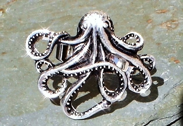 Octopus ring Antiqued silver Filigree adjustable steampunk