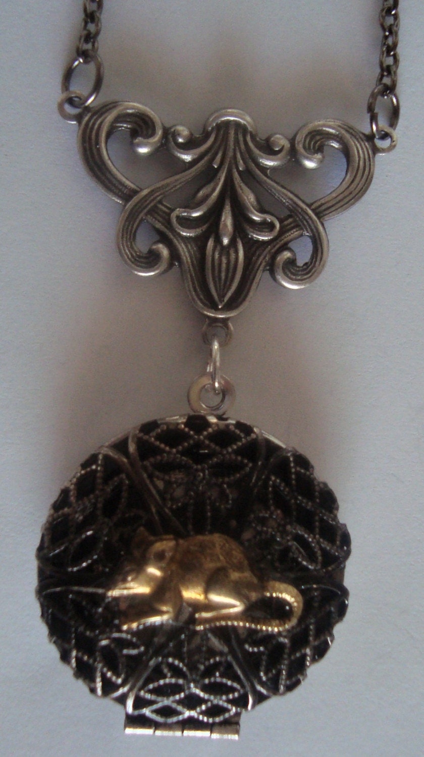 Victorian RAT'S TALE Silver-Tone Locket Necklace Rat Rodent Gift Necklace NEW
