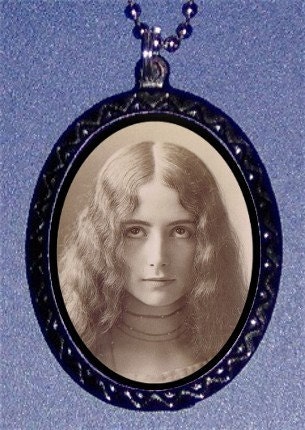 Cleo De Merode French Victorian Parisian Dancer Necklace