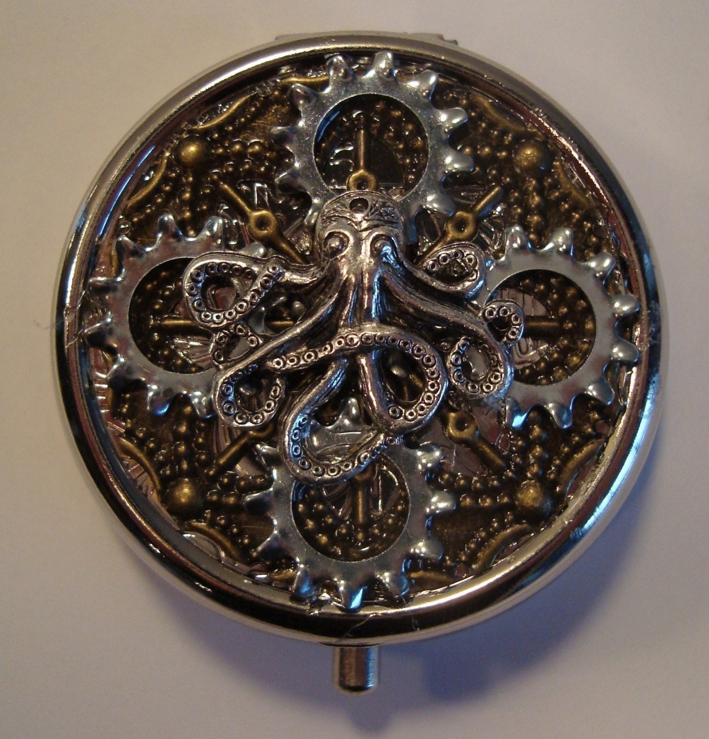 OCTOPUS MECHANICUS Steampunk Victorian Watch Clock Pill Case or Trinket Box NEW