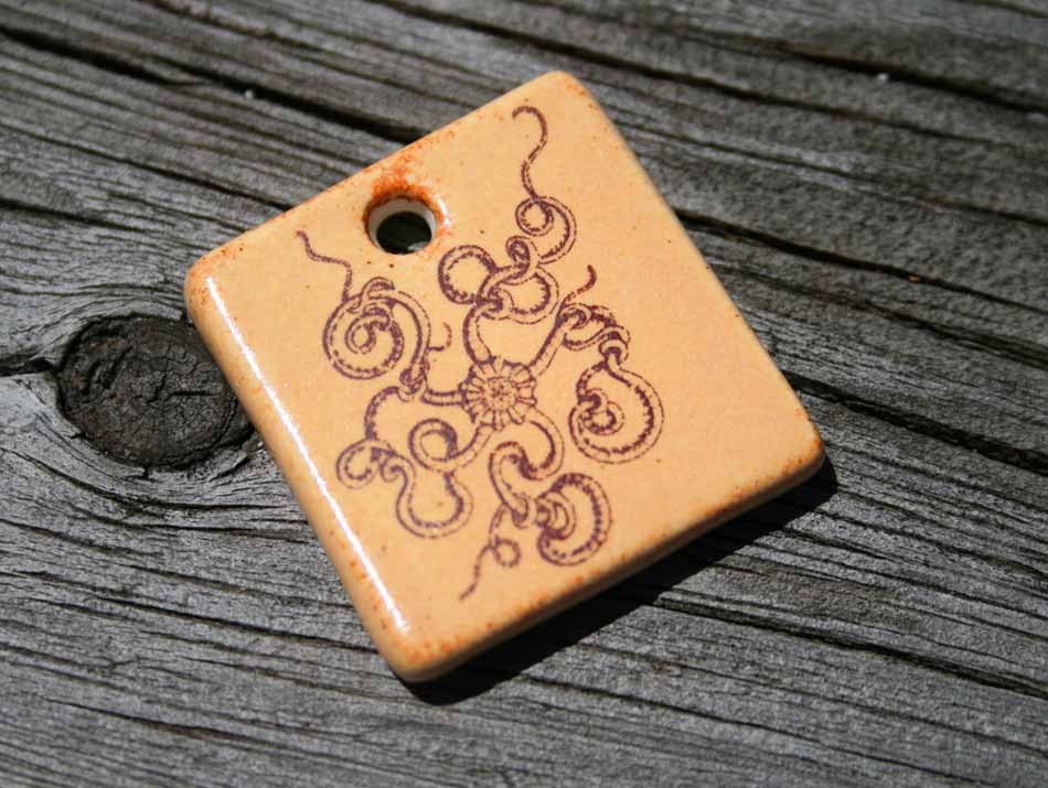 Necklace pendant with starfish illustration - small ceramic tile - peach