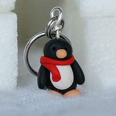 Chilly Penguins Stitch Markers (huddle of 4)