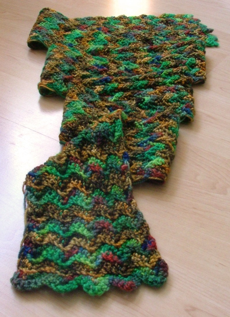 Pattern Bettys crocheted Koigu chevron scarf by bettysloft