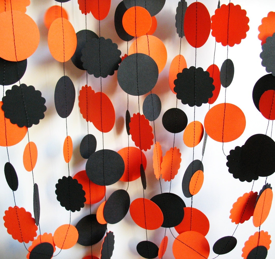 Halloween Garland 23' Orange and Black Circles