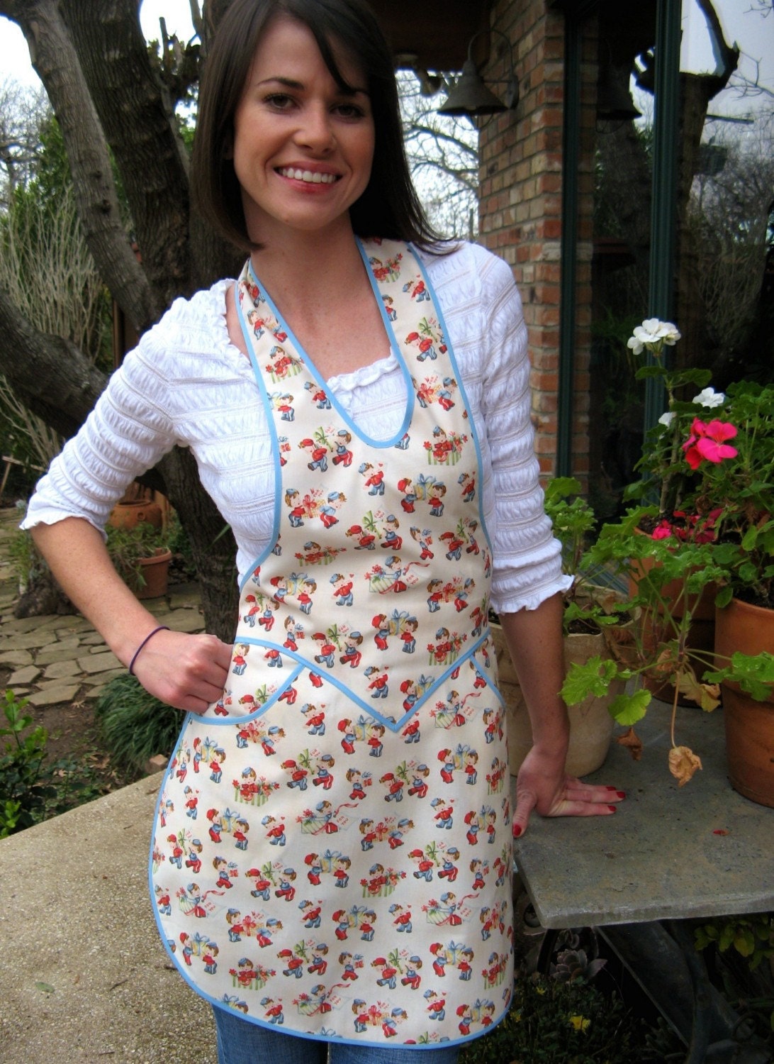 Last one - Sweetheart Apron - Desperate Everyday Housewife Apron