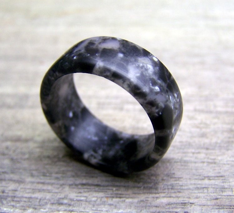 Black Marble Hard Surface Unique Wedding Ring Corian by RobandLean