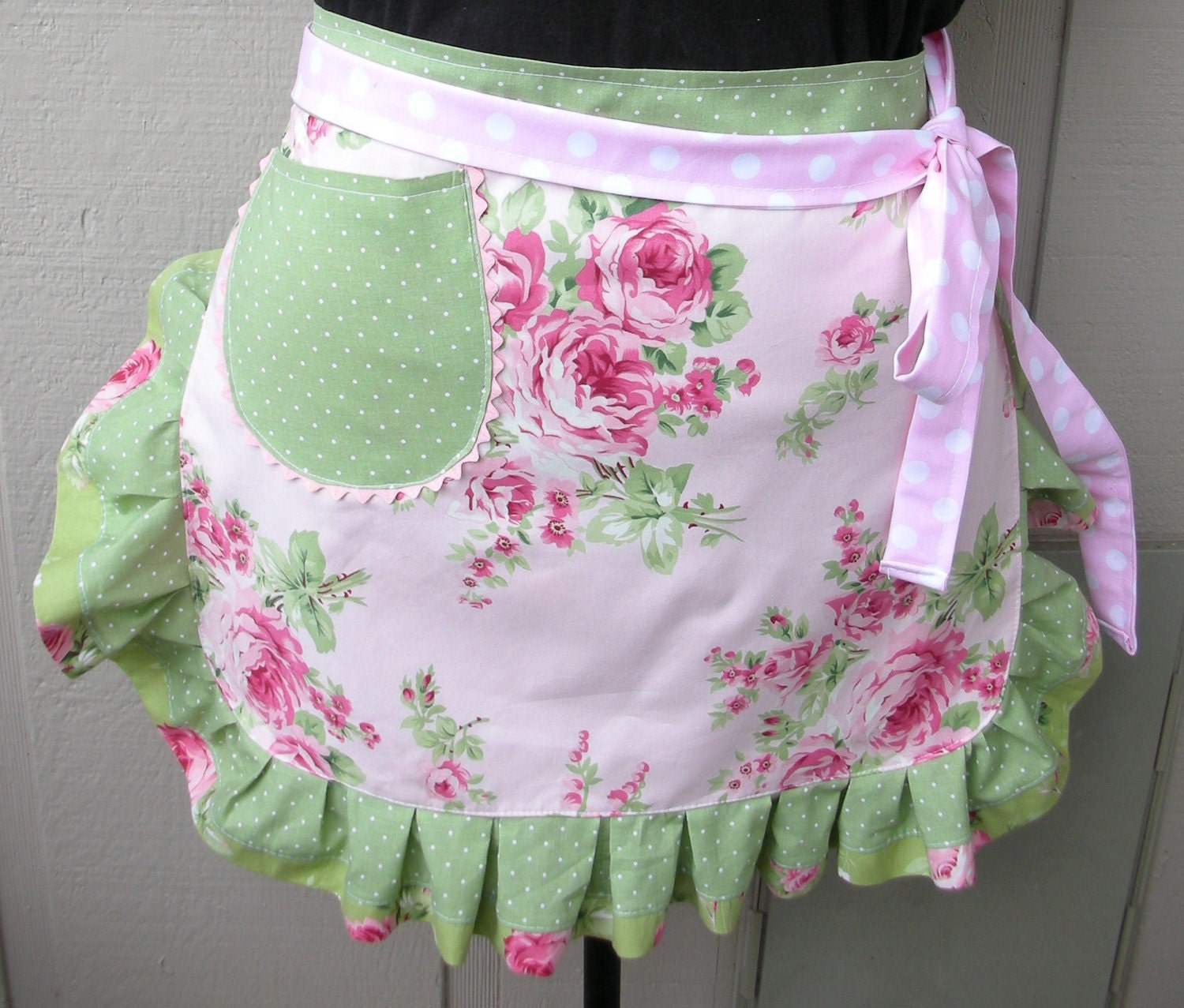 Aprons - Womens Half Aprons - Handmade  Rose Fabric Apron - Chic and Shabby  Apron - Aprons with pockets - Pink Roses Apron