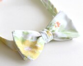 Vintage White Floral Adjustable Bow Tie