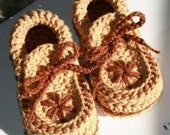 Toddler size Moccasin Slippers (crochet pattern)