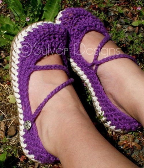 Crossover Strap Mary Janes (crochet pattern)