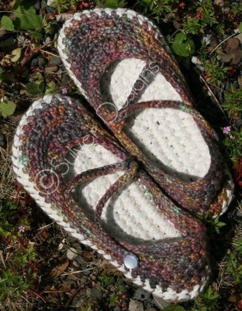Crossover Strap Mary Janes (crochet pattern)
