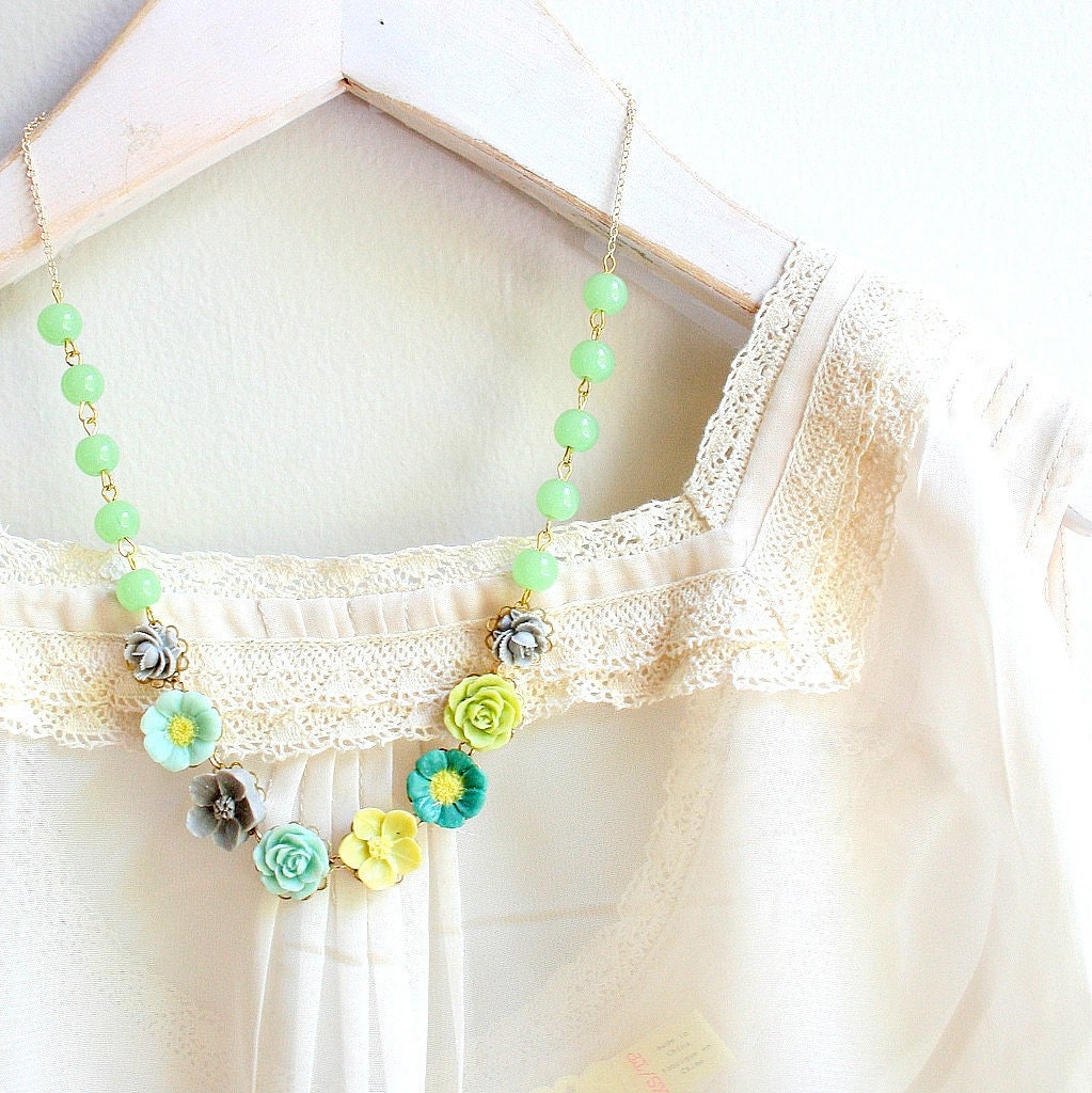 Green Flower Necklace