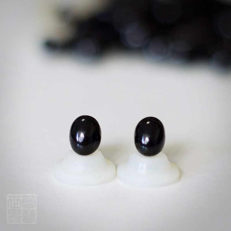 8mm Oval Safety Eyes or Noses in black (100 pairs)