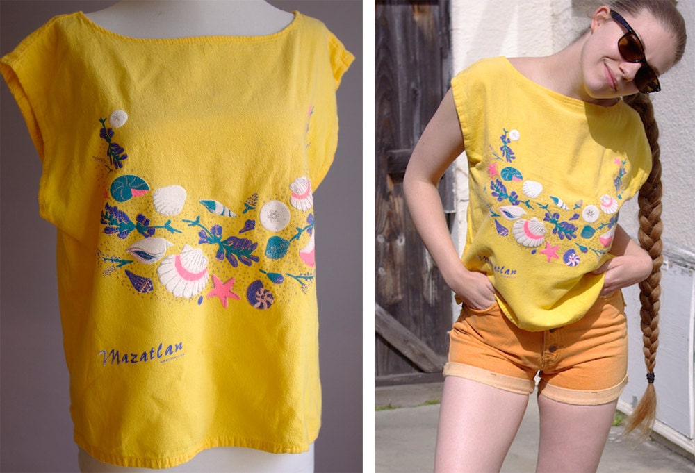 Mazatlan Mexico Vintage 1980's Shirt with Sparkles and Shells