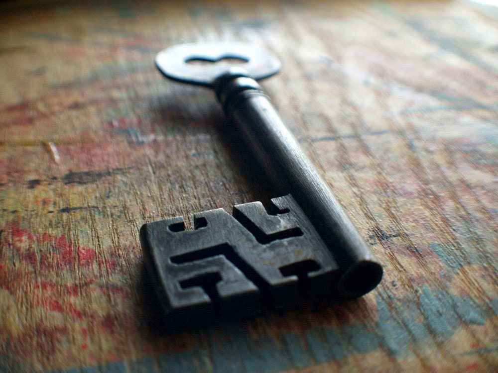 The Gate Keeper Large Ornate Skeleton Key / Free Shipping to USA // SALE 10% Off Coupon Code SAVE10