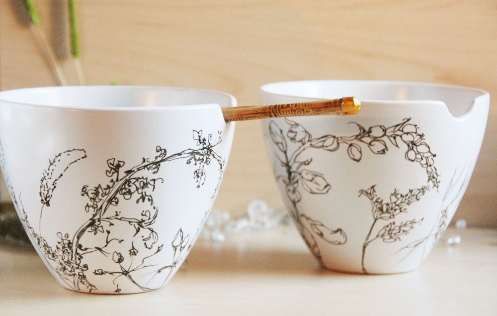 Noodle Bowl Set with Chopsticks - Dry Grass, Line Drawing - made to order - yevgenia