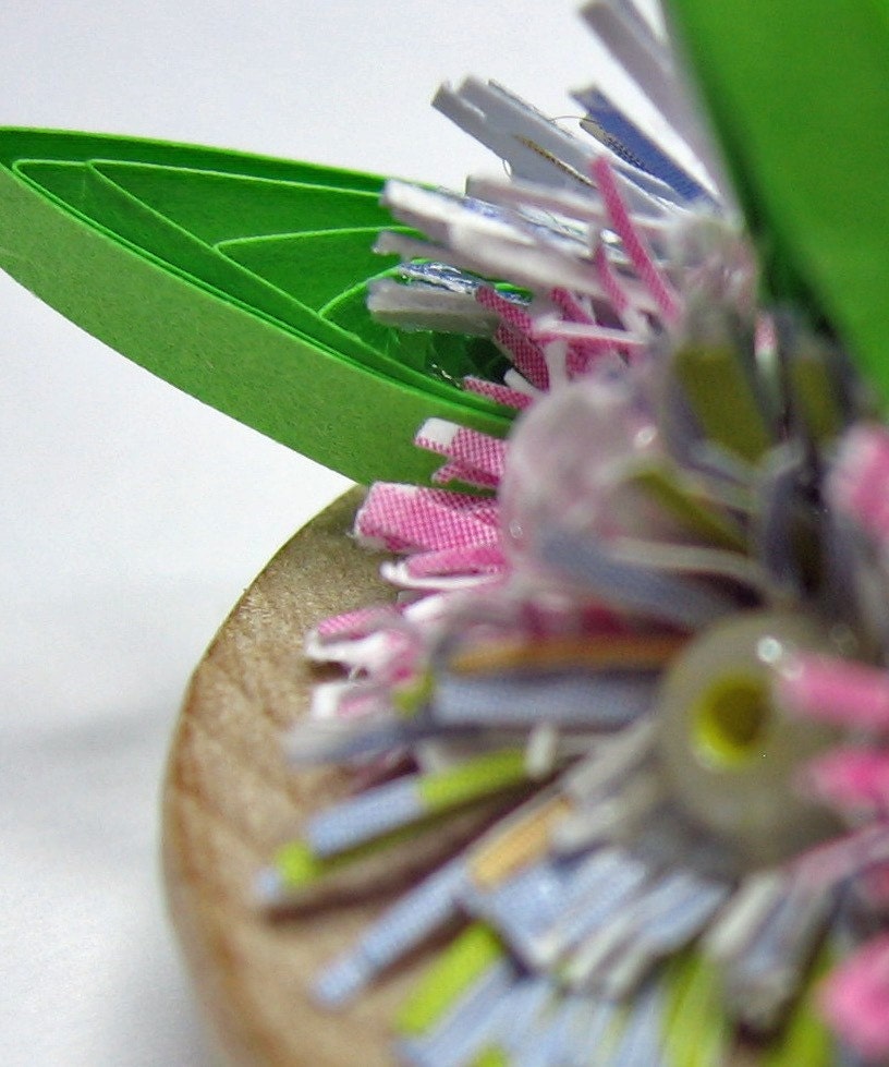 Quilled Flower Magnet