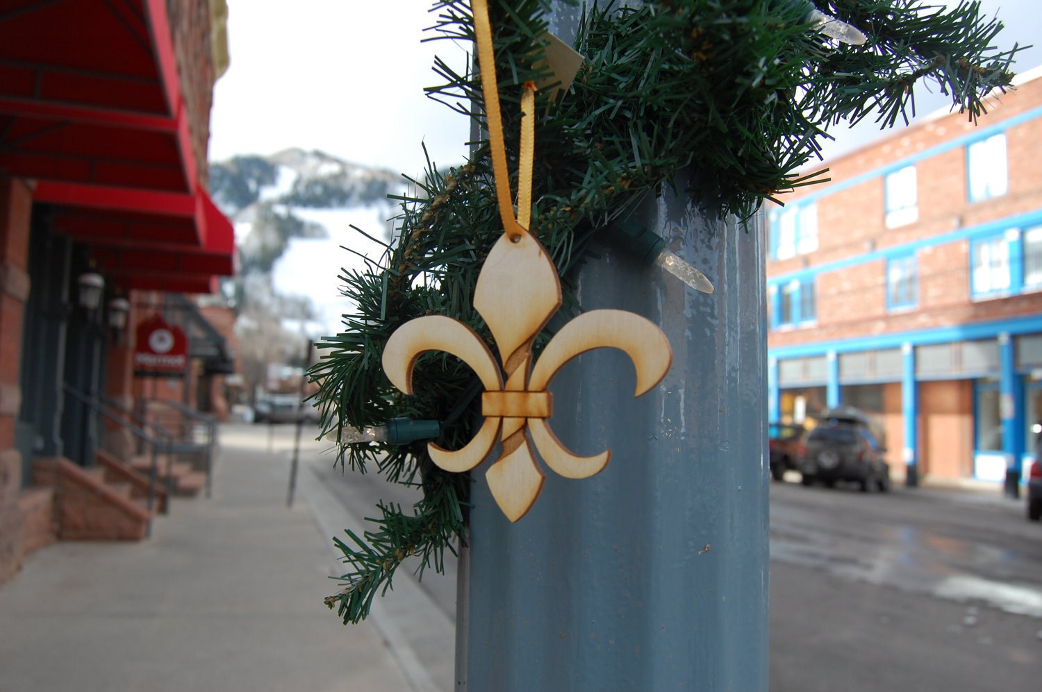 Twisted Fleur de Lis Christmas Ornament, wooden - New Orleans Saints- Who Dat