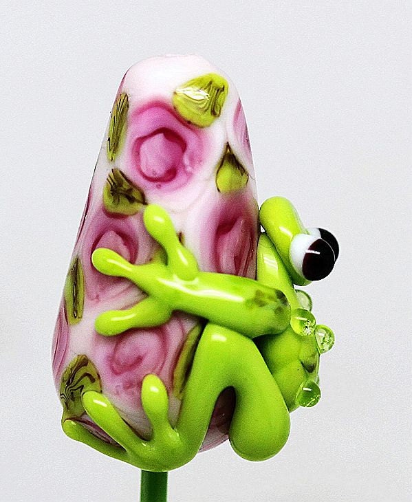 made to order Margo lampwork beads frog