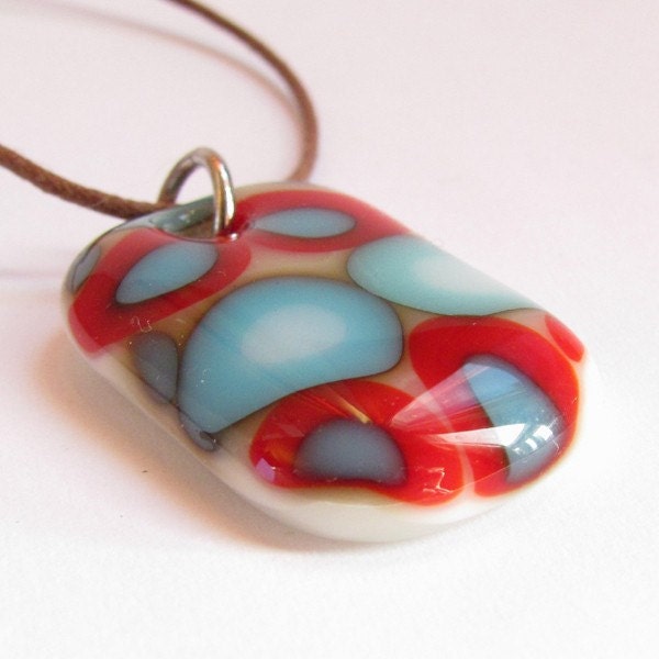 SALE / CLEARANCE : Circles and Dots.  A fused glass pendant necklace.