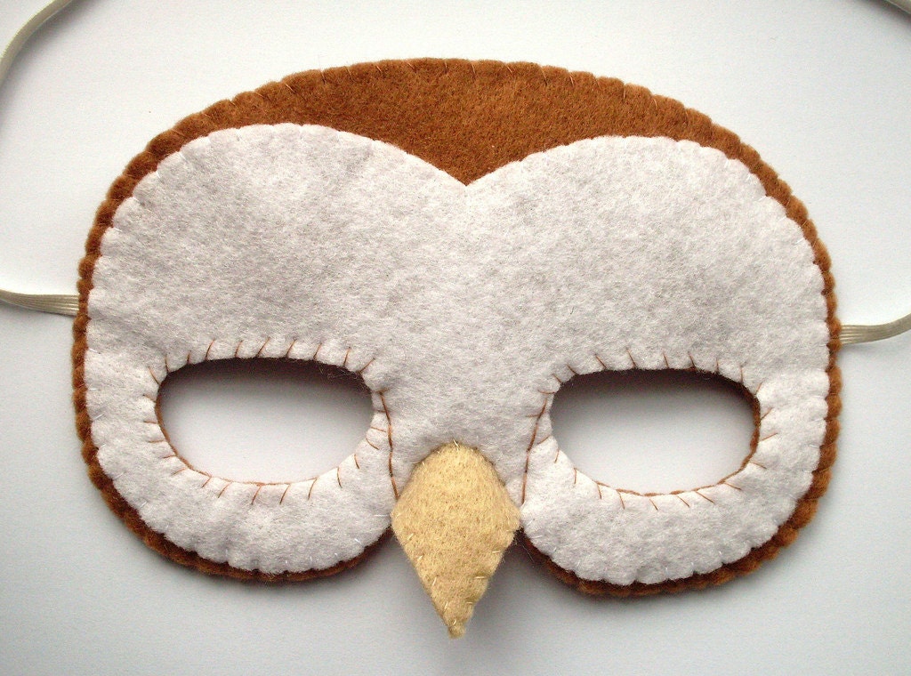 Felt Barn Owl Mask, white, light brown, woodland
