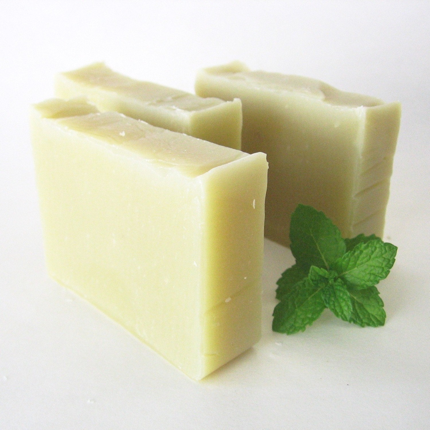 Spearmint Tangerine Shaving Soap with Bentonite Clay