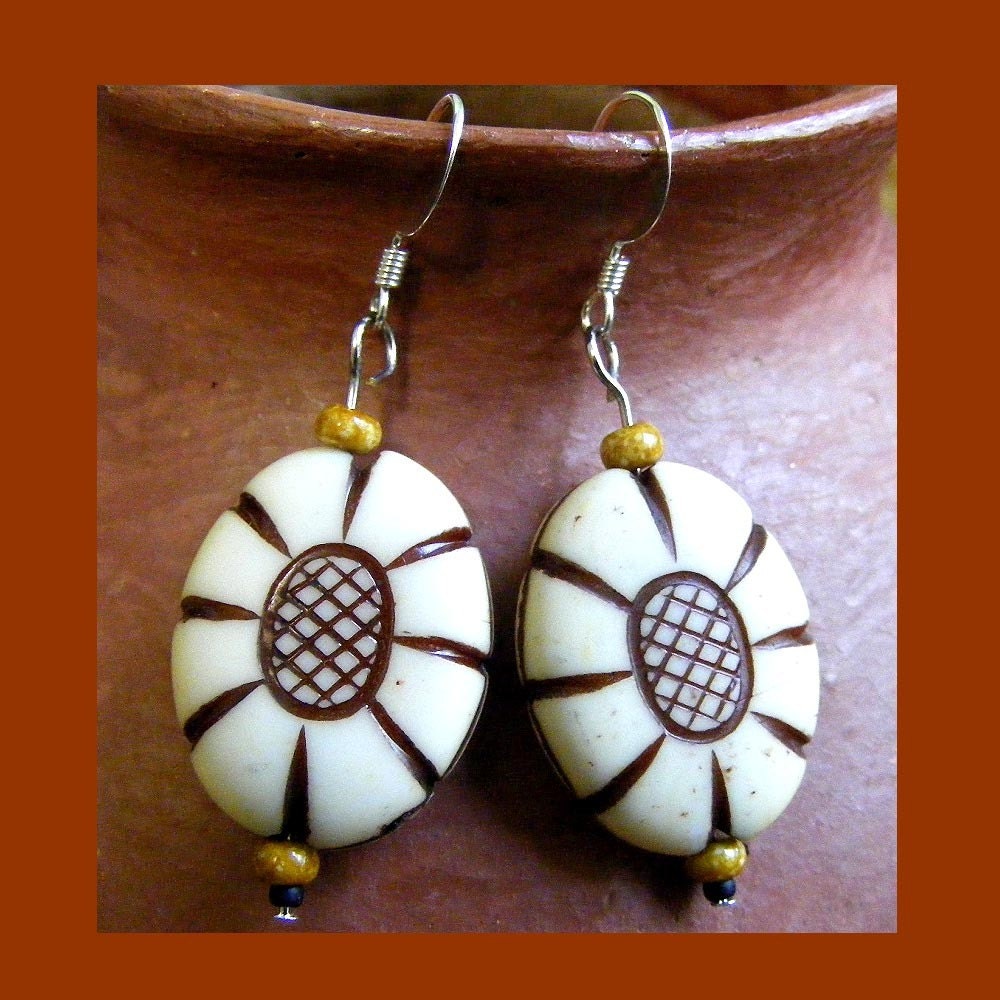Molded Plastic Flower Earrings