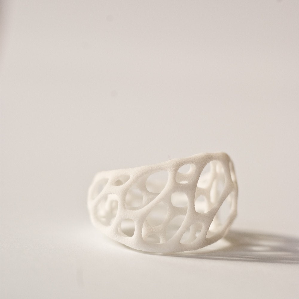 SALE 40% off 2-layer twist ring sz 5 - white 3d-printed nylon plastic