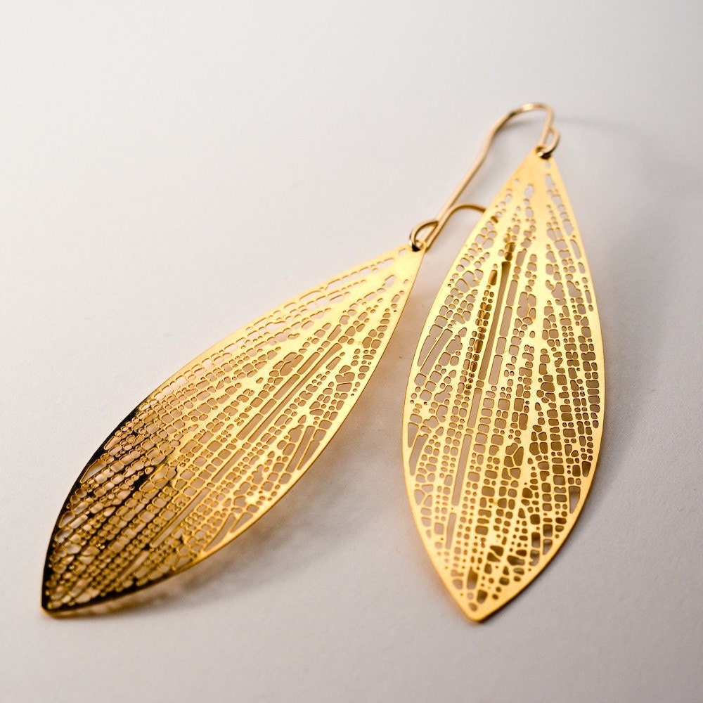 Cross-venulate earrings (gold)