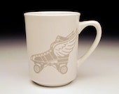Retro Roller Skate Classic Mug in GHOSTIE GREY