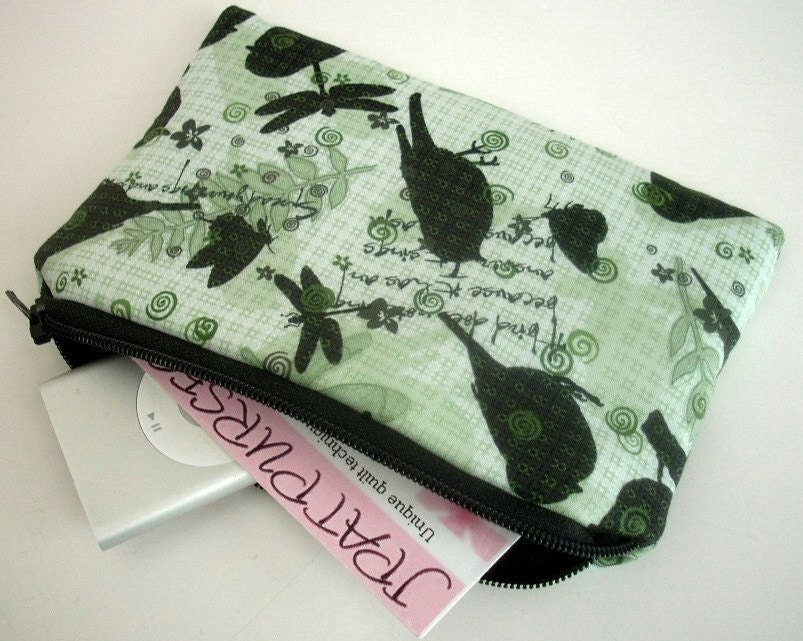 Green Zipper Pouch Coin Purse Eco Friendly Little Gadget Case Padded - NEW Natures Walk