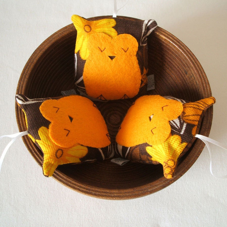 Warm spice owl decoration handmade with vintage fabric in buttercup and chestnut