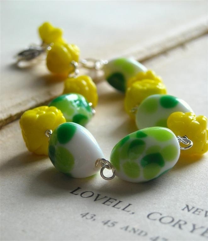 Folie a Deux Bracelet - Vintage Glass and Sterling