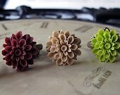 Bridesmaid Flower Rings,  Set Of SIX, Antique Brass Band, You Choose Your Color, Vintage Inspired Bridal Jewelry