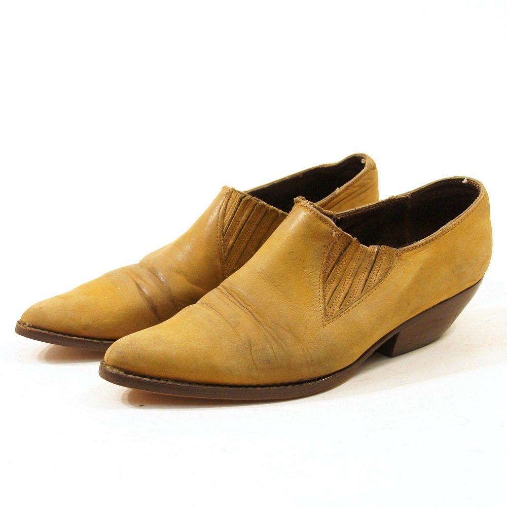 90s GUESS Winklepickers / Chelsea Boots / Shortie / Brown Ankle Cowboy Boots / Women's sz 6