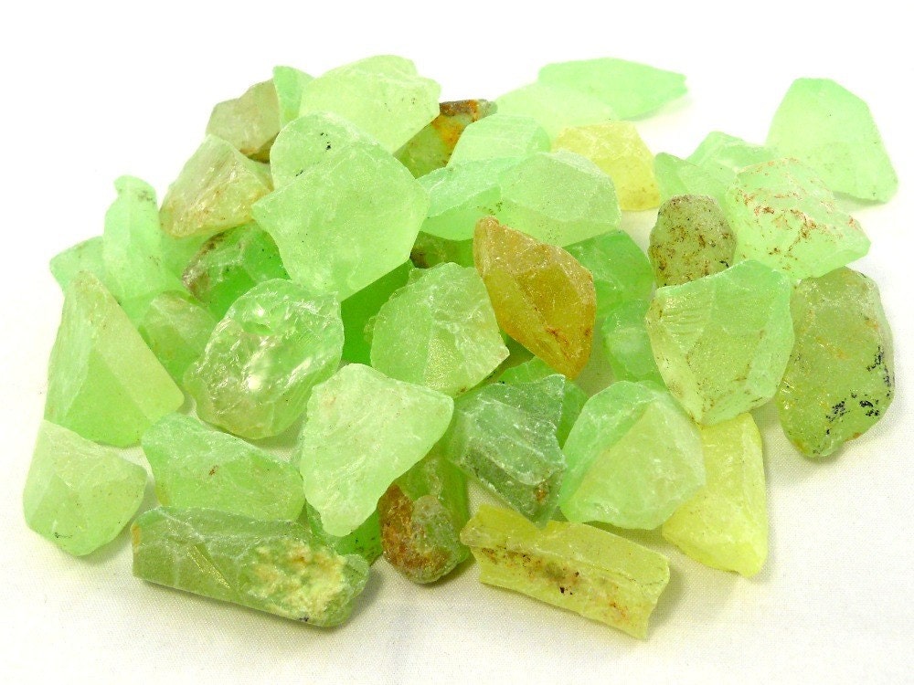 Raw Glow in the Dark Natural Quartz Crystals - NEON