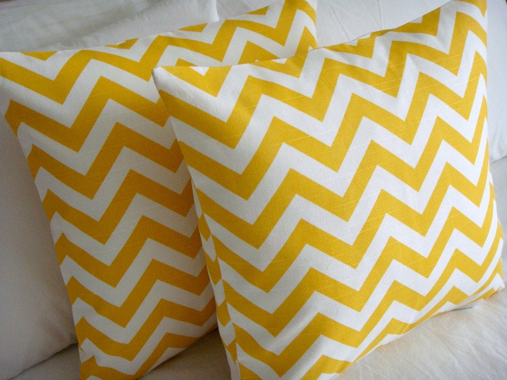 Throw Pillow Covers 18X18 Pair of Two in Yellow and White Zigzag