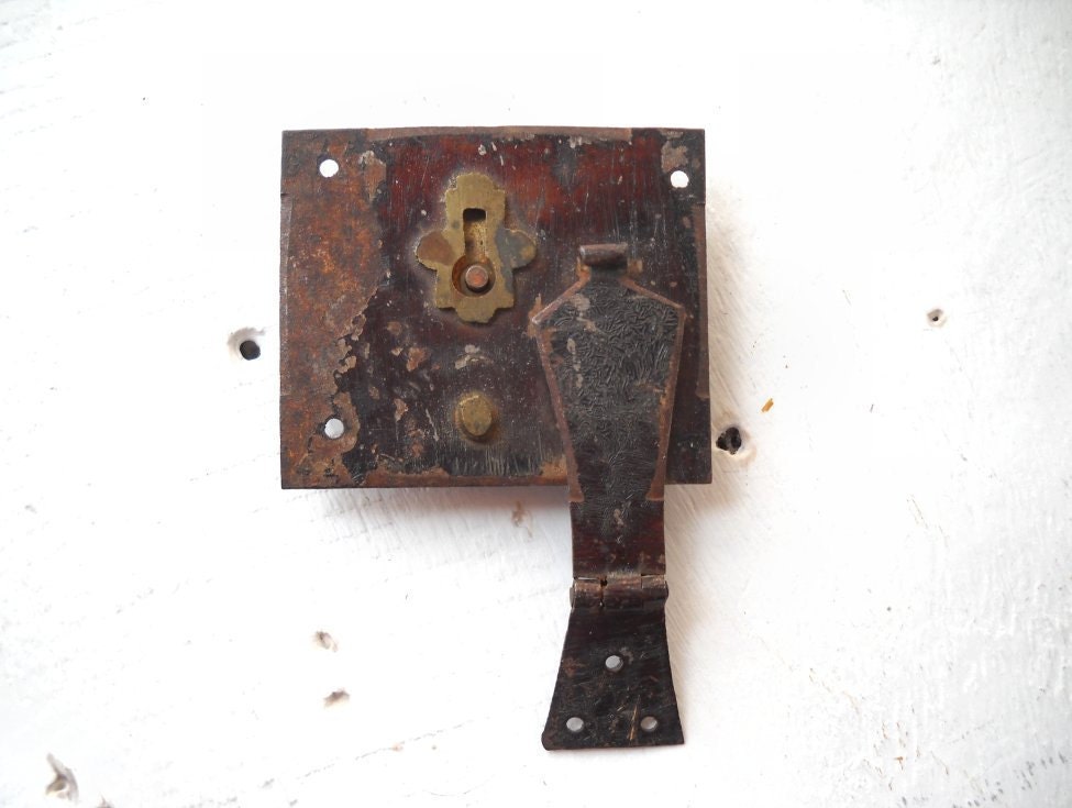 Antique Rusty Trunk Lock Keyhole Hardware