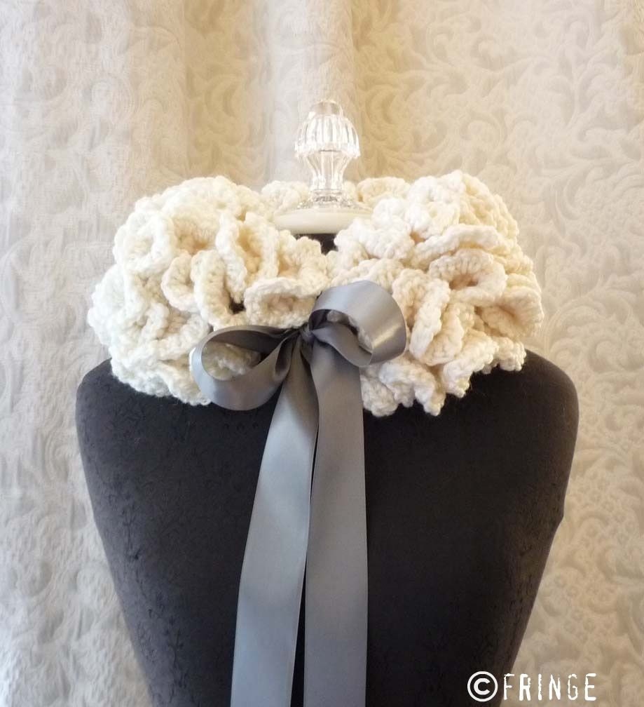 Cowl Couture - The Exponential Neck Ruffle - Wearable Fiber Art - Cream