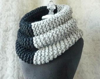 El Grande Cowl - Chunky Knit Cowl - Black and Dove Grey