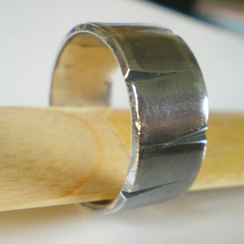 Le BEAU - a sterling silver ring for le MAN, oxidized finish