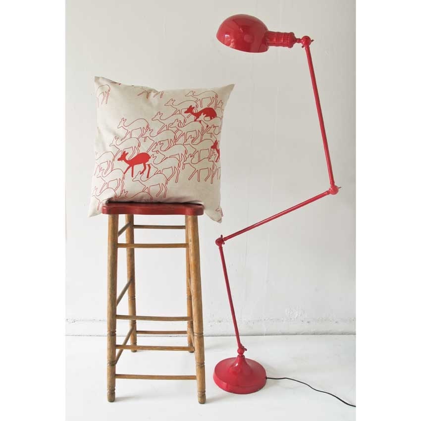 Cushion cover 60x60cm - Duikers, in aloe red