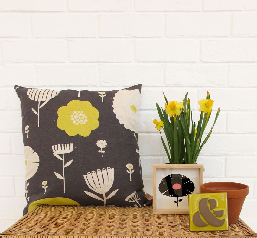 Cushion cover 50x50cm - Wild Flowers, in Lemon Plum